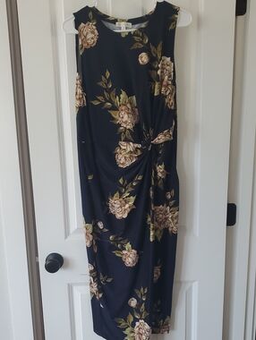 nine britton Black Floral Twist-Front Midi Dress
